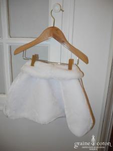 Cape étole en fausse fourrure blanche