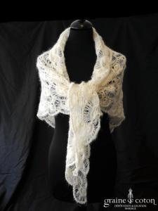 Châle en laine ivoire - fait main