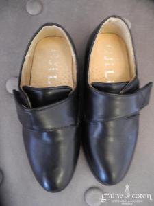Chaussures noires petit garçon