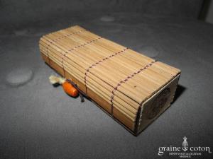 Boite en bâtons d'osier