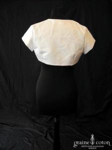 Boléro en satin blanc