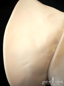 Boléro en satin blanc