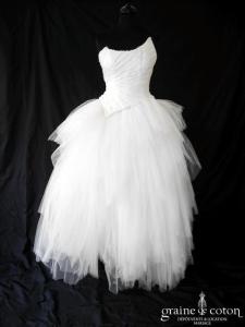 Laurent Kapelski - Création en soie et mouchoirs de tulle ivoire