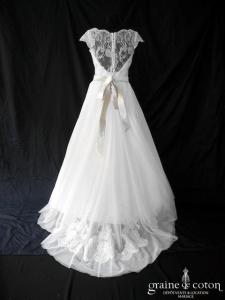 Afrodita - Création en dentelle et tulle ivoire