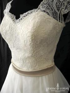Afrodita - Création en dentelle et tulle ivoire