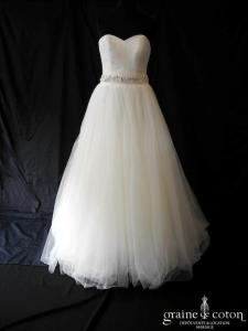 Création en tulle ivoire