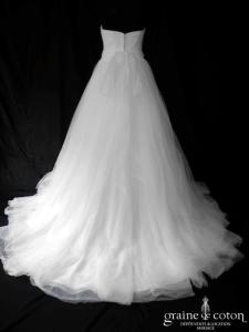 Création en tulle ivoire