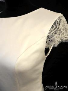 Lili la mariée - Robe courte en satin et dentelle