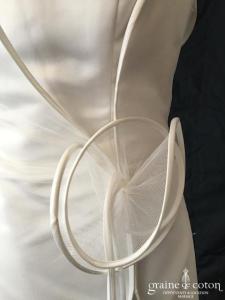 Suzanne Ermann - Jasmine blanc cassé