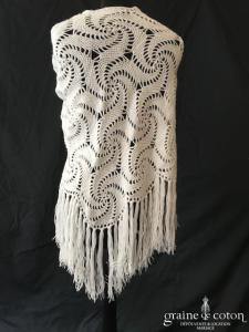 Châle en laine blanche - fait main