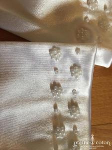 Gants mi longs en satin blanc perlés
