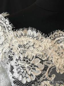 Bianco Evento - Boléro long encolure bateau à manches 3/4 en dentelle ivoire