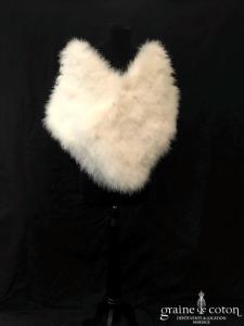 Cymbeline - Étole / cape en duvet