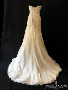 Pronovias - Prototype sirène en dentelle de Calais ivoire