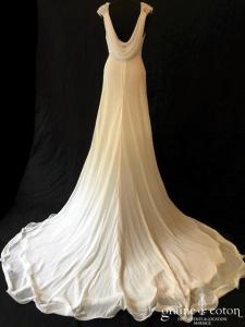 Pronovias - Prototype fluide en mousseline ivoire
