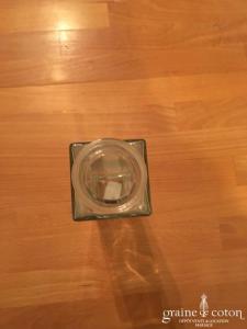 Vase rectangulaire en verre transparent