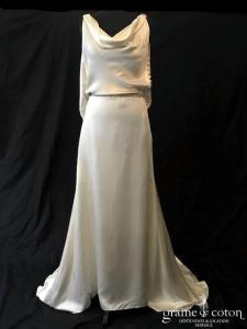 Jade Couture - Création dos-nu en satin de soie fluide ivoire