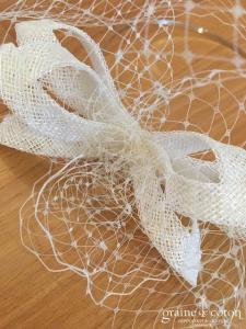 Serre tête avec voilette et noeud en sisal ivoire