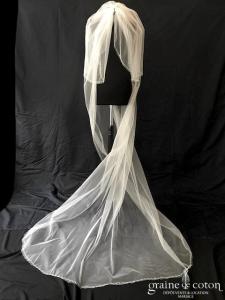 Rosa Clara - Voile long de 2, 50 mètres en tulle ivoire bordé de fines perles