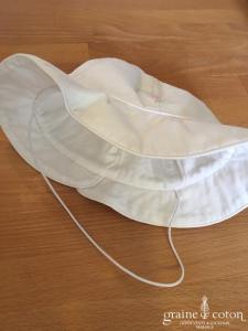 Hibiscus - Chapeau en coton blanc et fleurs roses