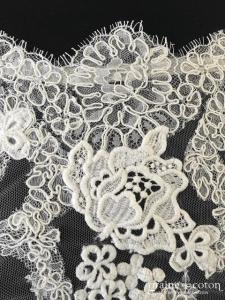 Pronovias - Boléro Talia en dentelle de Calais et guipure ivoire