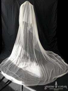 Pronovias - Voile long de 2,50 mètres en tulle souple ivoire bords bruts