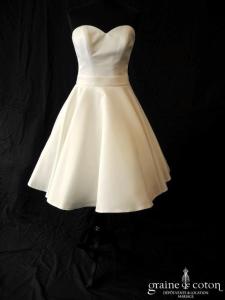 Mercator - Robe patineuse en satin ivoire