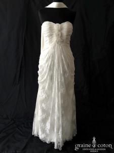 Bari Jay - Robe fourreau ivoire en dentelle