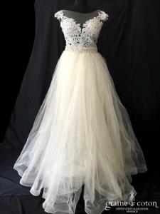 Hager Ayed - Création en tulle dentelle et satin