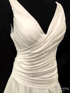 Les mariées d'Elodie - Robe une pièce drapée en satin ivoire