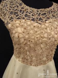 Création - Robe courte en organza champagne