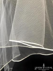 Création - Voile court en soft tulle surjeté