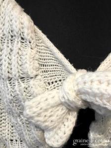 Création maison - Étole / cape en laine blanche irisée à nouer