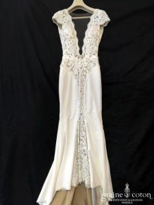 Berta Bridal - Robe sirène en crêpe de soie et dentelle ivoire clair