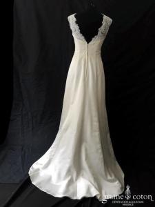 Jarice Style - Robe fourreau en satin et dentelle ivoire clair