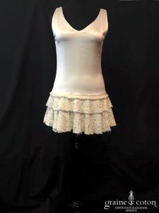 Delphine Manivet - Robe courte en satin de soie ivoire et dentelle