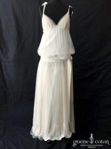 Delphine Manivet - Robe en tulle plissé empire décolleté triangle