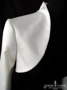 Avenue Diagonale - Boléro en satin