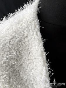 San Patrick pour Pronovias - Boléro en fausse fourrure ivoire clair