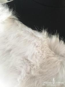 Zara - Étole cape en fausse fourrure gris perle