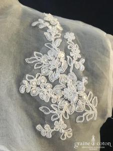 Boléro en organza de soie ivoire clair avec guipure de dentelle