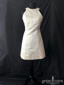 Robe courte en soie ivoire dos nu