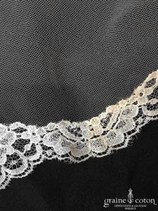 Gilles Zimmer - Voile long de 2,20 mètres en tulle ivoire bordé de fine dentelle