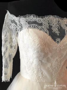 Kleinfeld New York - Création en dentelle et tulle rose poudrée