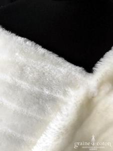 Bianco Evento - Boléro / étole /cape en fausse fourrure ivoire