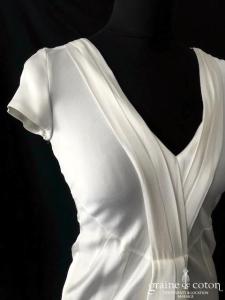 Galliano - Création en crêpe de satin de soie fluide ivoire