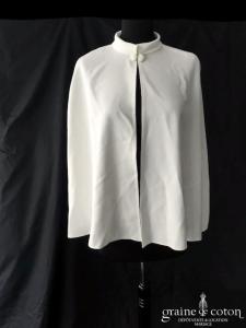 Création - Cape en crêpe ivoire