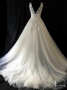 Two by Rosa Clara - Octubre