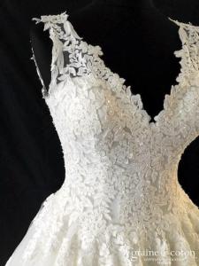 Two by Rosa Clara - Octubre