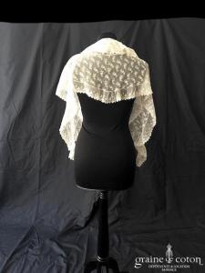 Châle vintage en fine dentelle ancienne